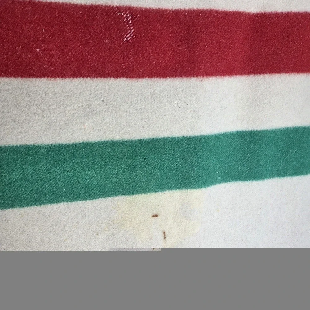 VINTAGE HUDSON'S BAY 4 POINT WOOL BLANKET~ENGLAND~77 X 92